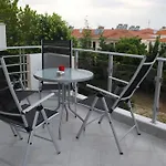 Kentrikon Apartament *