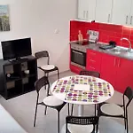Kentrikon Apartament *
