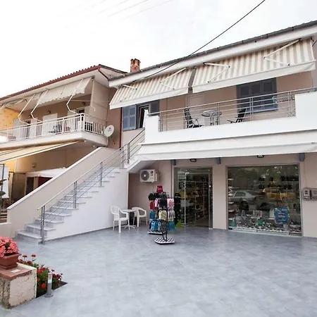 Kentrikon Apartament *