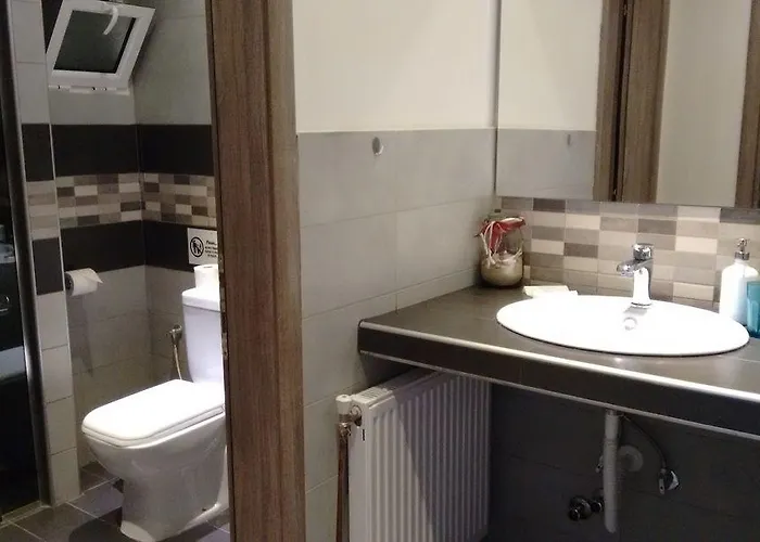 Kentrikon Apartament *